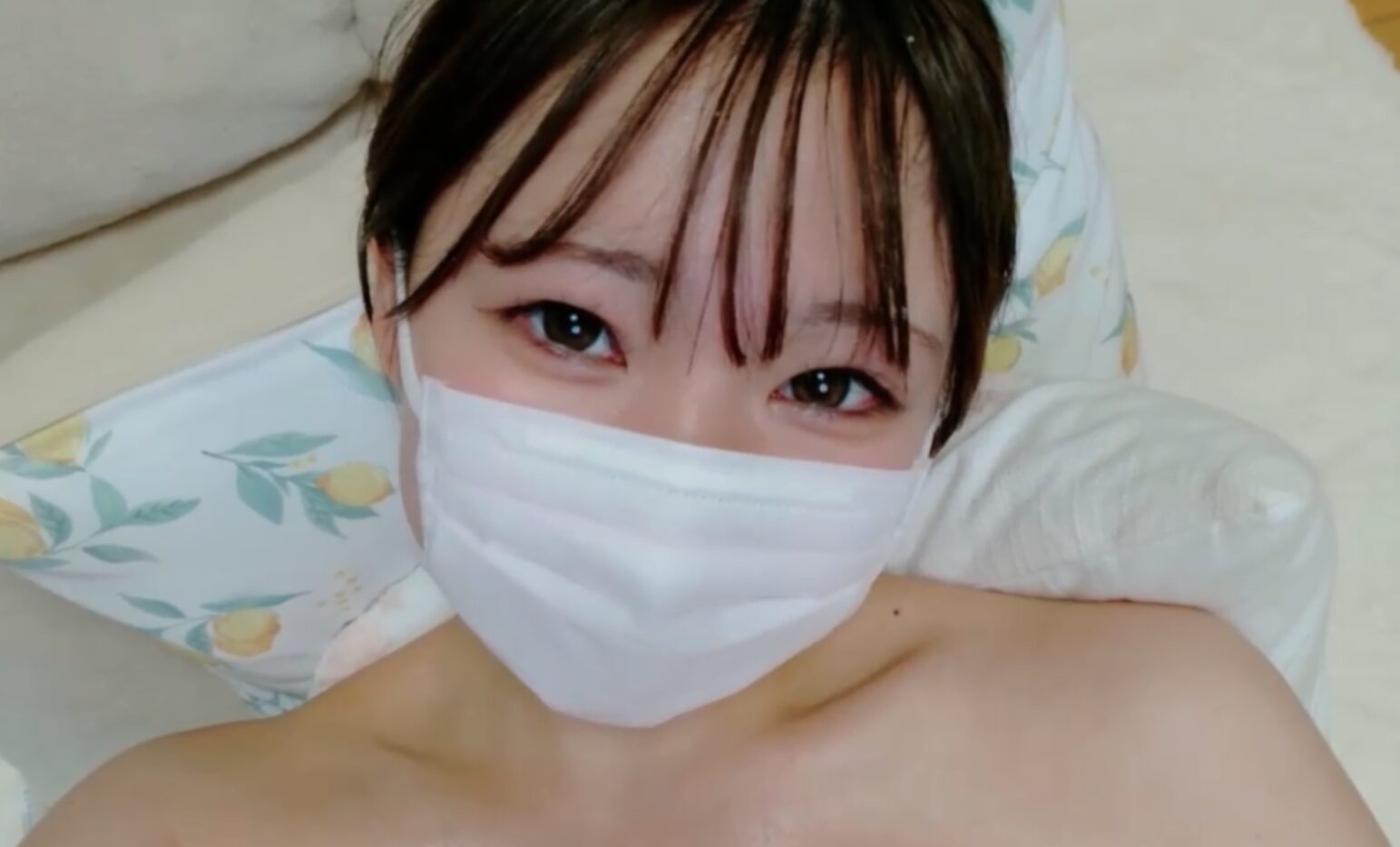 0-Mirei-0 Japanese cam girl on Stripchat wearing a mask with soft, flirty eyes